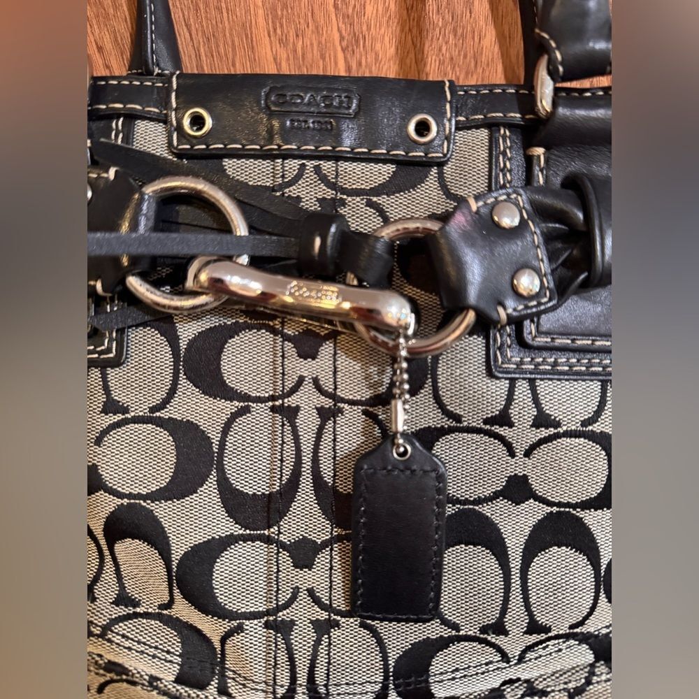 Coach Signature Hampton Black Handbag Tote - Picture 13 of 16